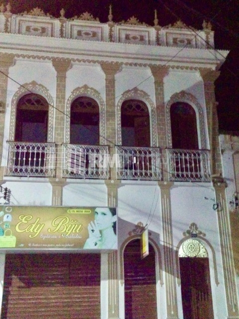 Prédio Inteiro à venda com 3 quartos, 160m² - Foto 1