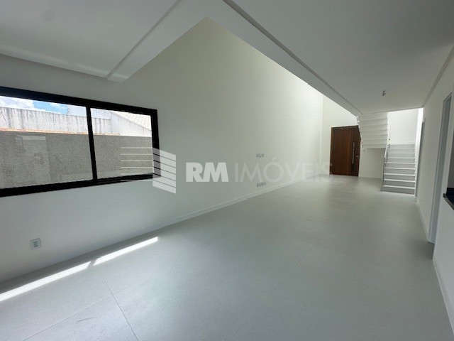 Casa de Condomínio à venda com 4 quartos, 294m² - Foto 5
