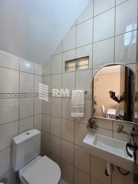 Casa de Condomínio à venda com 4 quartos, 200m² - Foto 9