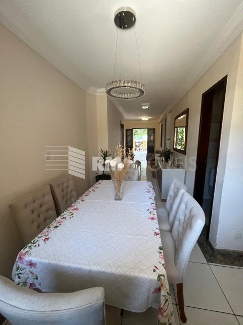 Casa de Condomínio à venda com 4 quartos, 200m² - Foto 11
