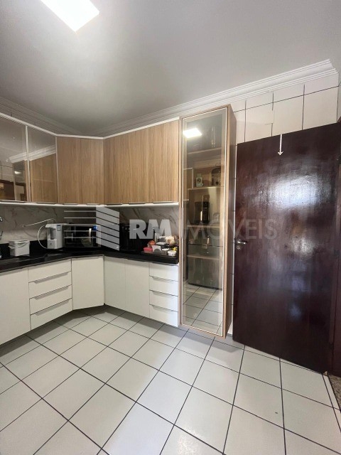 Casa de Condomínio à venda com 4 quartos, 200m² - Foto 12