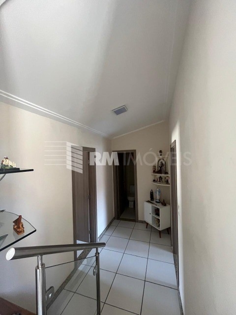Casa de Condomínio à venda com 4 quartos, 200m² - Foto 17