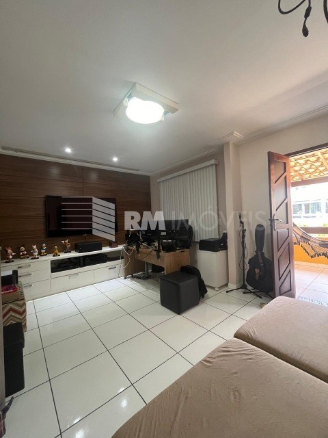 Casa de Condomínio à venda com 4 quartos, 200m² - Foto 23