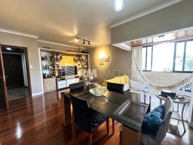 Apartamento à venda com 3 quartos, 105m² - Foto 1