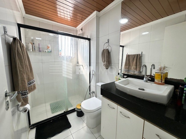 Apartamento à venda com 3 quartos, 105m² - Foto 9