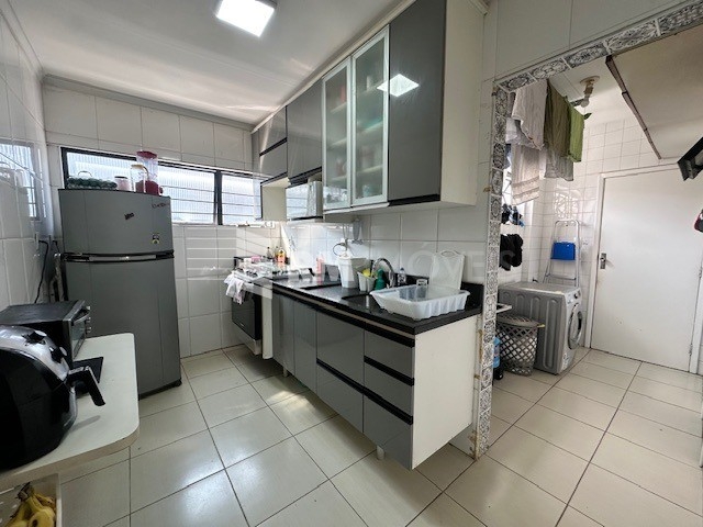 Apartamento à venda com 3 quartos, 105m² - Foto 31
