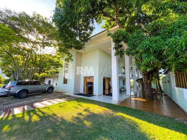 Casa de Condomínio à venda com 5 quartos, 261m² - Foto 1