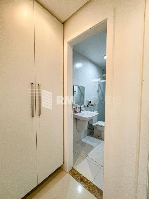 Casa de Condomínio à venda com 5 quartos, 261m² - Foto 16