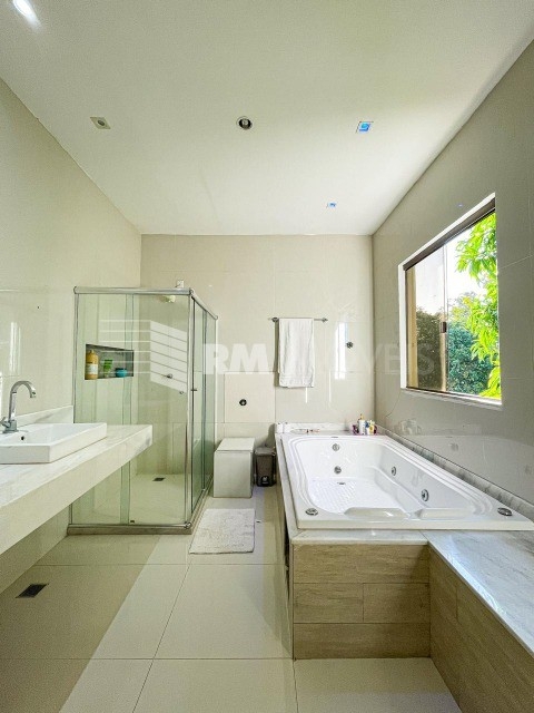 Casa de Condomínio à venda com 5 quartos, 261m² - Foto 27