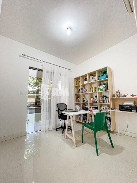 Casa de Condomínio à venda com 5 quartos, 261m² - Foto 33