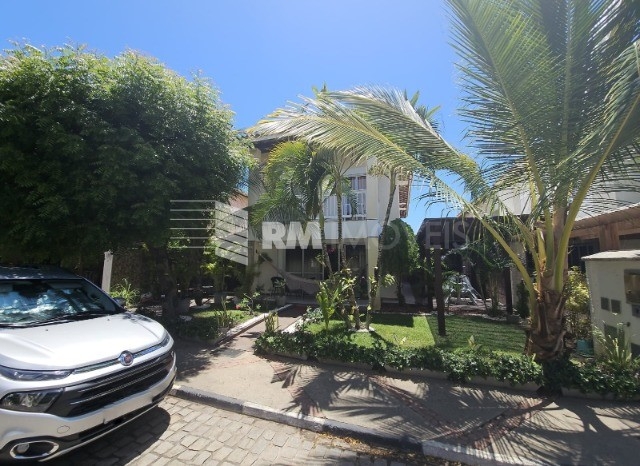 Casa de Condomínio à venda com 3 quartos, 160m² - Foto 1