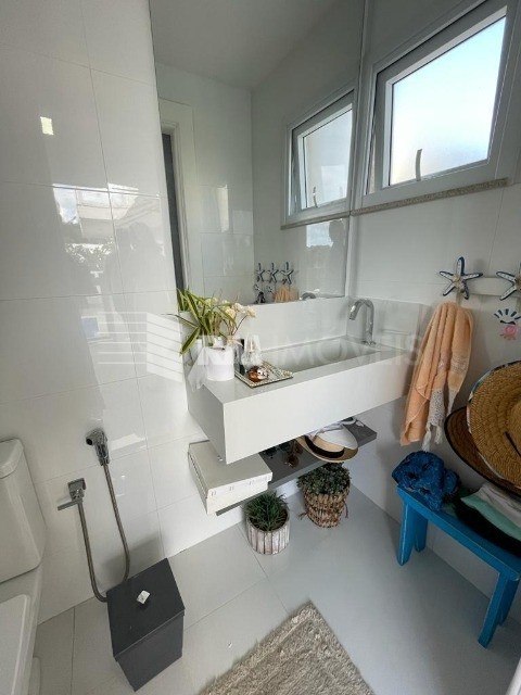 Casa de Condomínio à venda com 4 quartos, 750m² - Foto 31