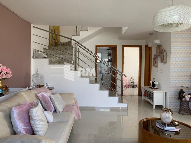 Casa de Condomínio à venda com 4 quartos, 133m² - Foto 1