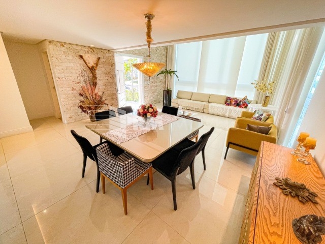 Casa de Condomínio à venda com 5 quartos, 333m² - Foto 21