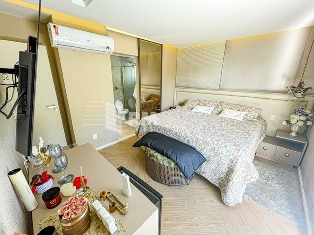 Casa de Condomínio à venda com 5 quartos, 333m² - Foto 29