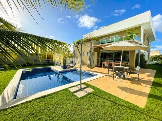 Casa de Condomínio à venda com 5 quartos, 333m² - Foto 1
