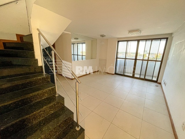 Apartamento à venda com 3 quartos, 167m² - Foto 2