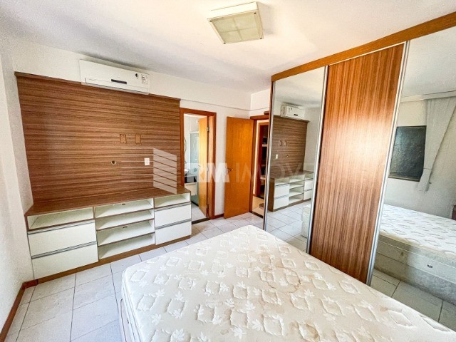 Apartamento à venda com 3 quartos, 167m² - Foto 11