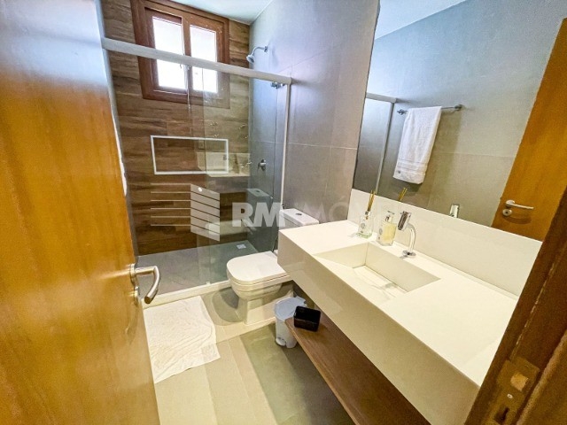 Casa de Condomínio à venda com 9 quartos, 650m² - Foto 16