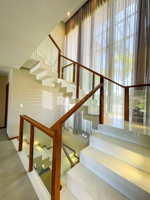Casa de Condomínio à venda com 9 quartos, 650m² - Foto 24
