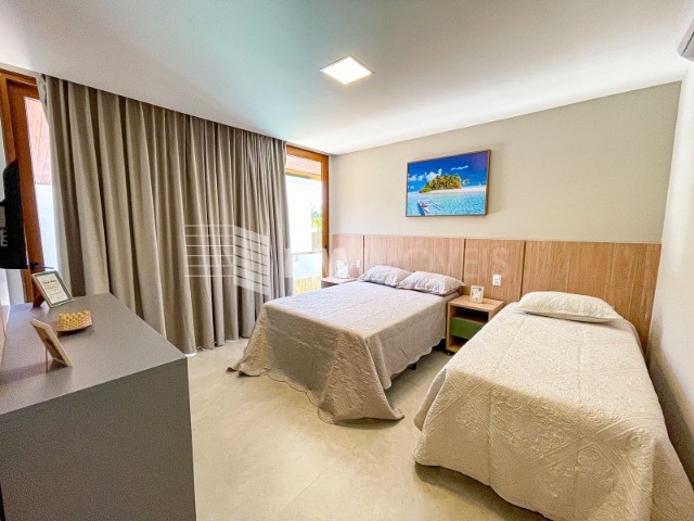 Casa de Condomínio à venda com 9 quartos, 650m² - Foto 37