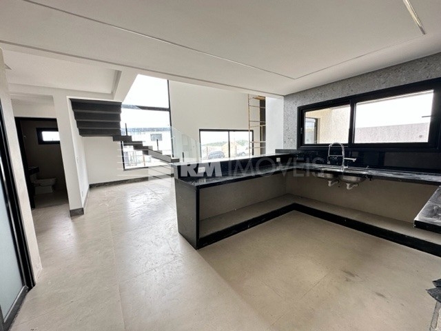 Casa de Condomínio à venda com 5 quartos, 242m² - Foto 9