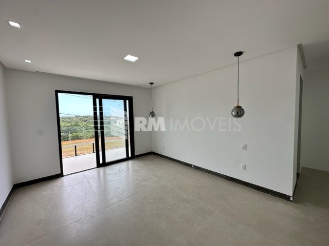 Casa de Condomínio à venda com 5 quartos, 242m² - Foto 20