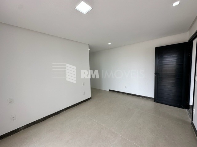 Casa de Condomínio à venda com 5 quartos, 242m² - Foto 27