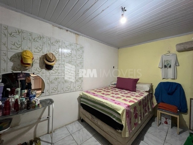 Casa à venda com 2 quartos, 60m² - Foto 3