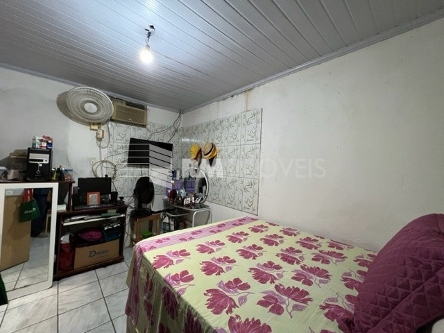 Casa à venda com 2 quartos, 60m² - Foto 4