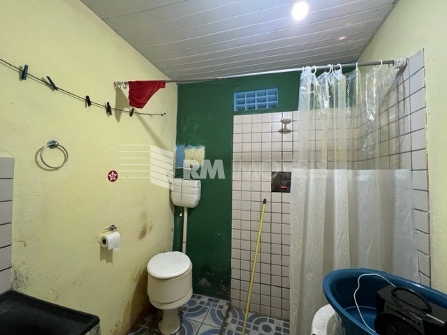 Casa à venda com 2 quartos, 60m² - Foto 9
