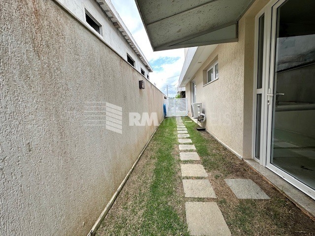 Casa de Condomínio à venda com 4 quartos, 297m² - Foto 45