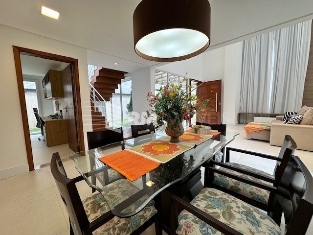 Casa de Condomínio à venda com 4 quartos, 297m² - Foto 13