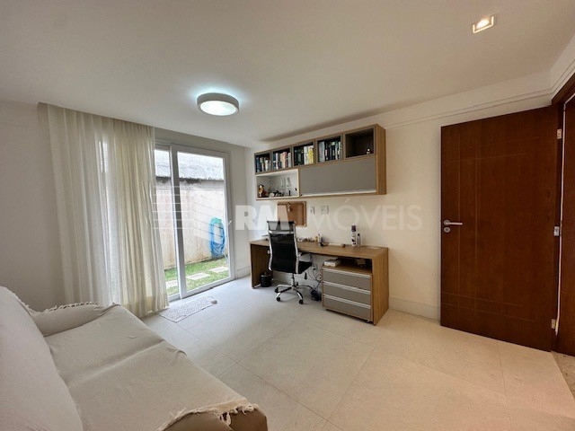 Casa de Condomínio à venda com 4 quartos, 297m² - Foto 19