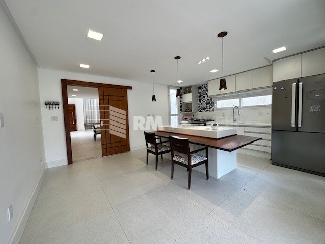Casa de Condomínio à venda com 4 quartos, 297m² - Foto 31