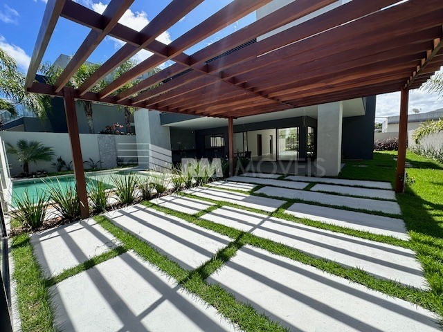 Casa de Condomínio à venda com 5 quartos, 373m² - Foto 5