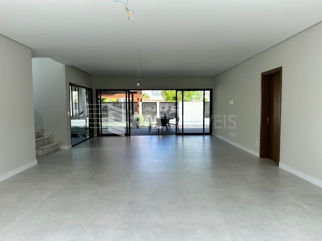 Casa de Condomínio à venda com 5 quartos, 373m² - Foto 30