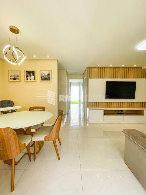 Casa de Condomínio à venda com 4 quartos, 100m² - Foto 2