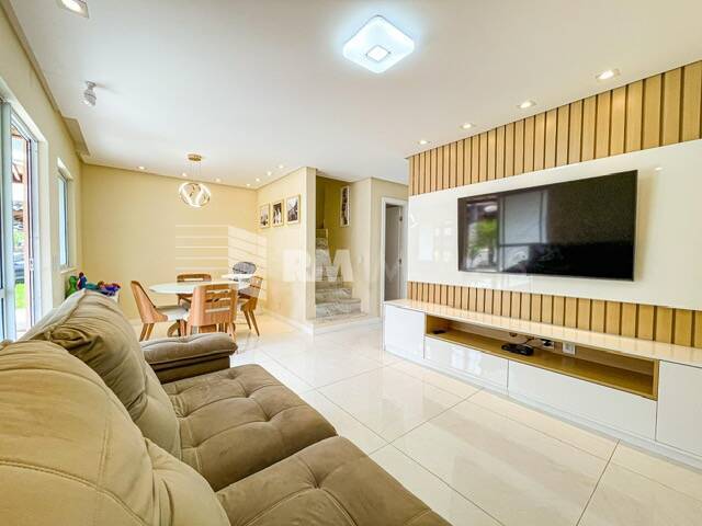 Casa de Condomínio à venda com 4 quartos, 100m² - Foto 1