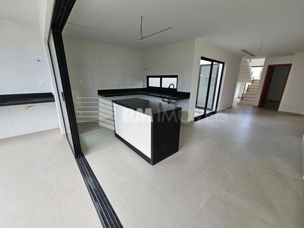 Casa de Condomínio à venda com 4 quartos, 195m² - Foto 12