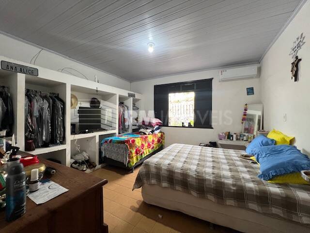 Casa, 4 quartos, 220 m² - Foto 2