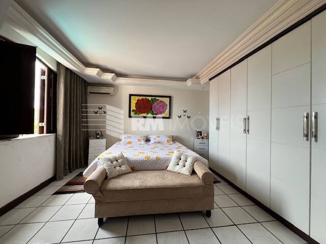 Casa, 4 quartos, 271 m² - Foto 11