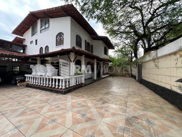 Casa, 4 quartos, 271 m² - Foto 2