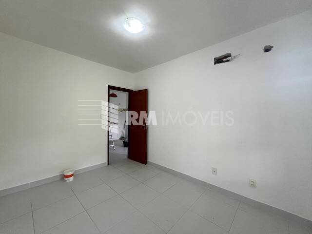 Apartamento para alugar com 1 quarto, 45m² - Foto 12