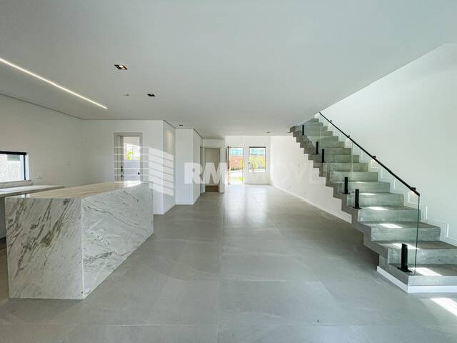 Casa de Condomínio à venda com 4 quartos, 250m² - Foto 7