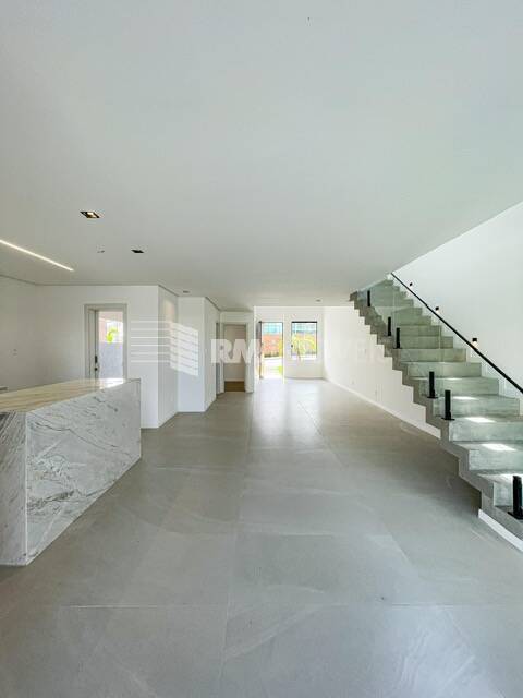 Casa de Condomínio à venda com 4 quartos, 250m² - Foto 8