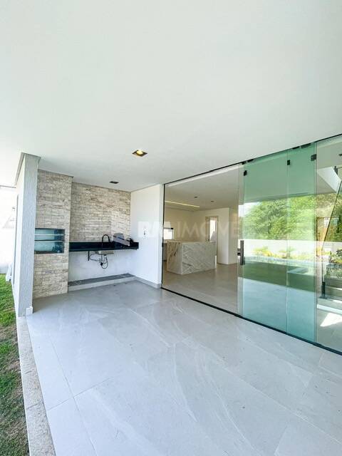 Casa de Condomínio à venda com 4 quartos, 250m² - Foto 16