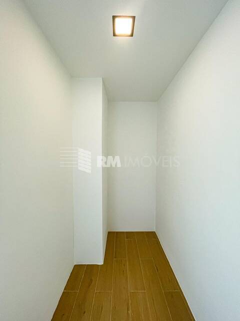 Casa de Condomínio à venda com 4 quartos, 250m² - Foto 31