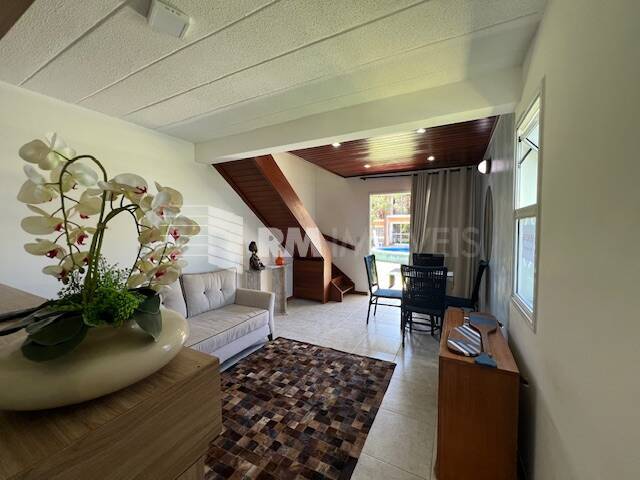 Casa de Condomínio à venda com 2 quartos, 65m² - Foto 1