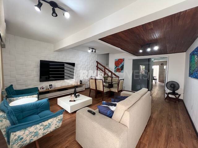 Casa, 4 quartos, 150 m² - Foto 1